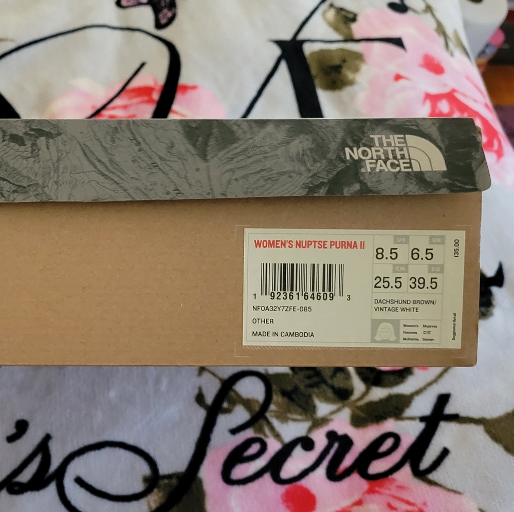 TNF nuptse Purna boots sz 8.5